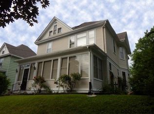 1360 Mount Pleasant St, Dubuque, IA 52001