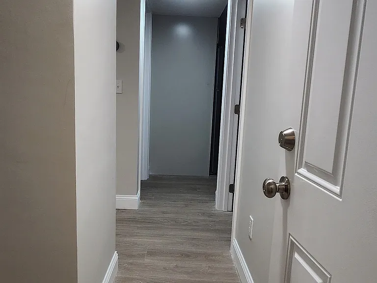 322 Brownell St #3W — Photo 4