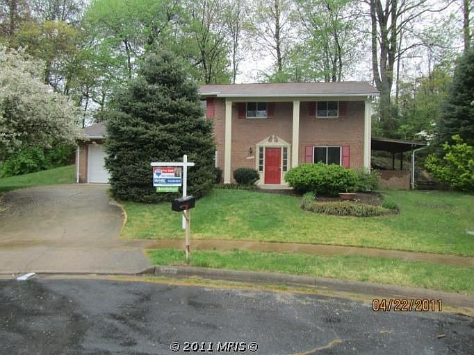 1st image of 10301 Rodney Ct
