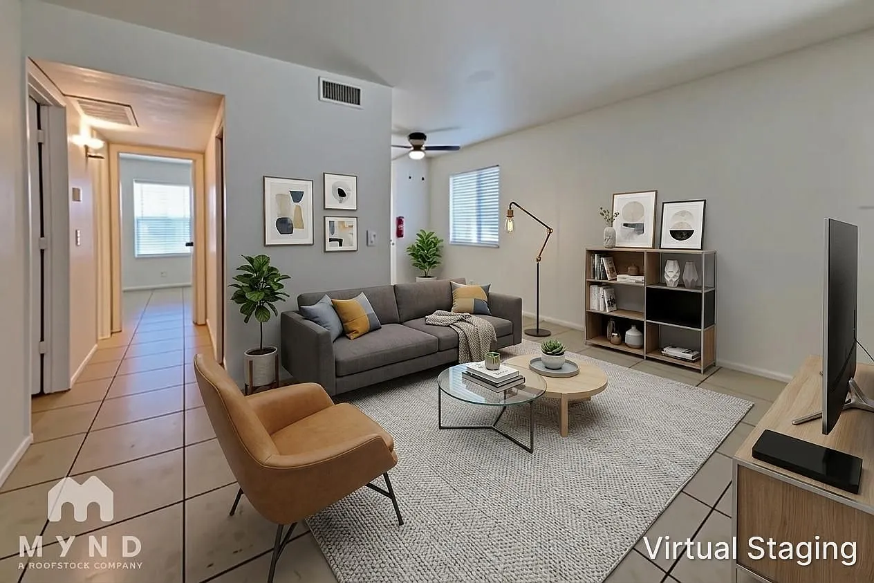 2 bed, 1.0 bath, 760 sqft, $995 — Photo 1