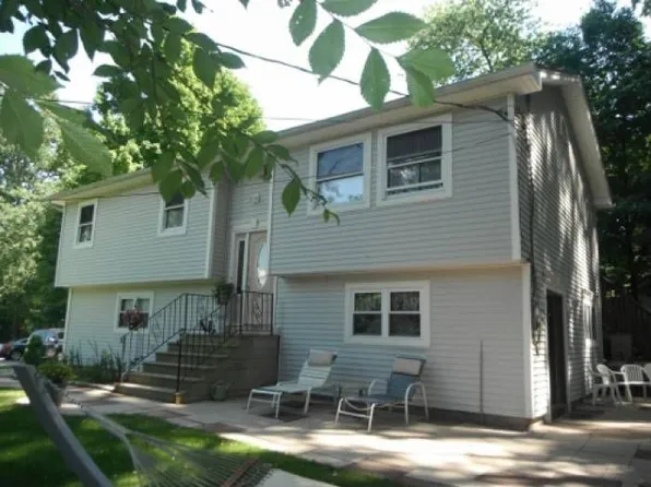1553 Main St, Mohegan Lake, NY 10547