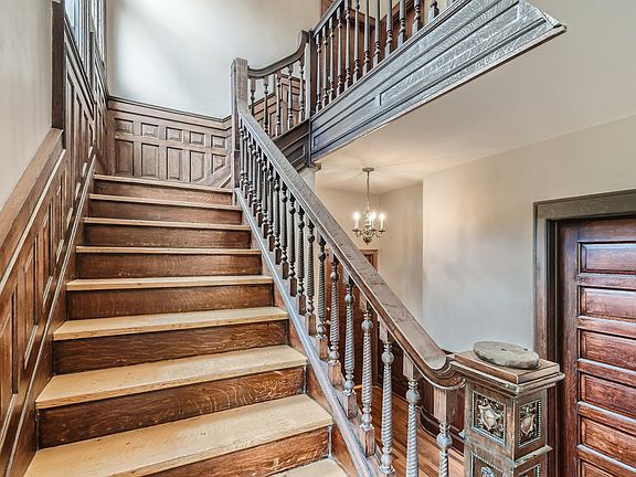 Grand staircase
