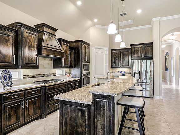 5th image of 3613 Smith Ln