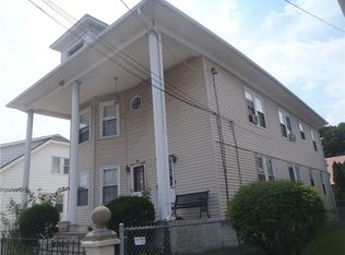 1358 Newport Ave, Pawtucket, RI 02861