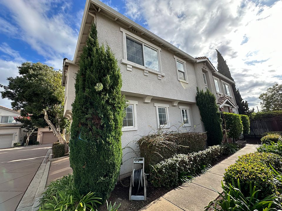 1st image of 2208 Esperanca Ave