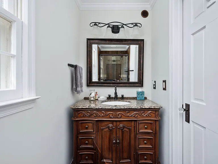 1312 Yellow Tavern Ct — Photo 39