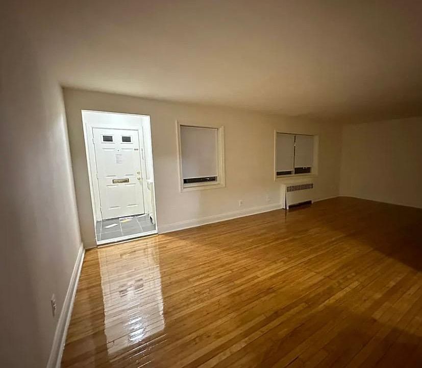 1st image of 15075 87th Ave APT 1F