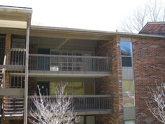 3rd image of 422 Berlin Dr