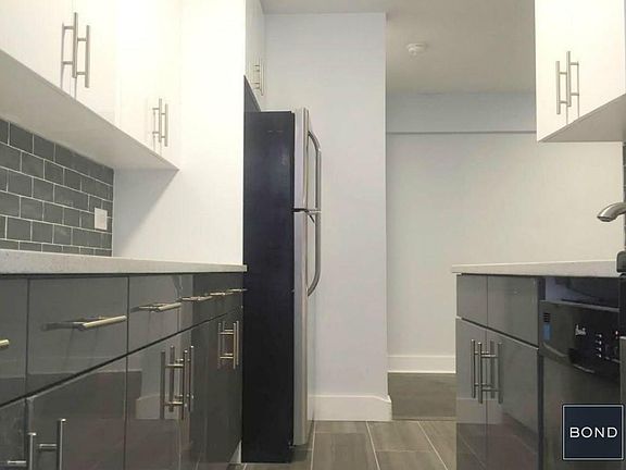 2nd image of 2021 E 41st St APT 1E