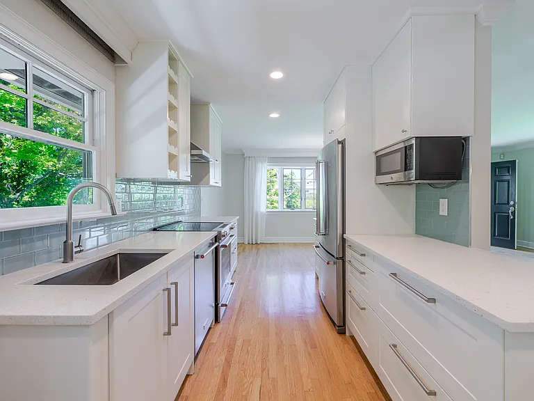 395 Taconic Rd — Photo 8