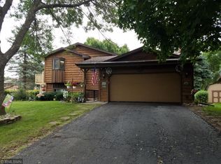 8208 Sierra Pkwy, Brooklyn Park, MN 55444