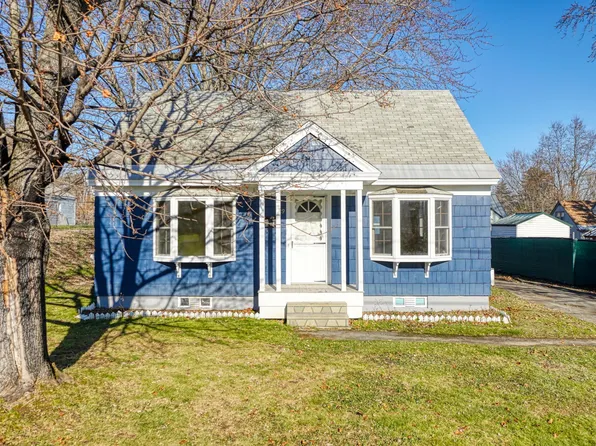 29 Sterling Street, Waterville, ME 04901