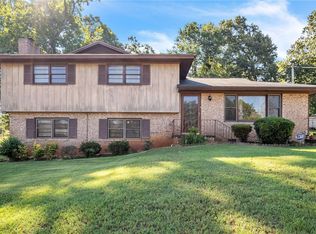 519 Shady Pine Dr, Seneca, SC 29678