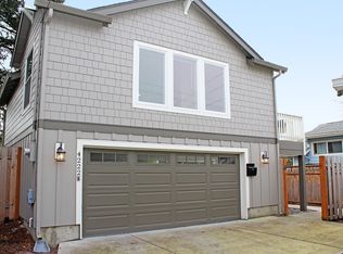 3901 SE 49th Ave UNIT B, Portland, OR 97206