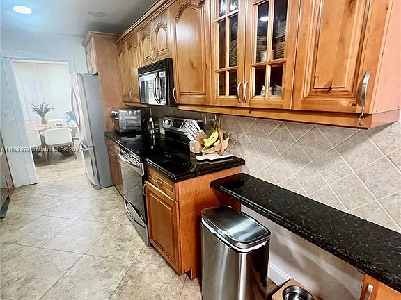 3rd image of 2750 N 34th Ave #9E