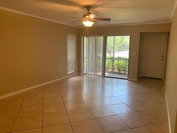 5th image of 10532 Waterview Ct
