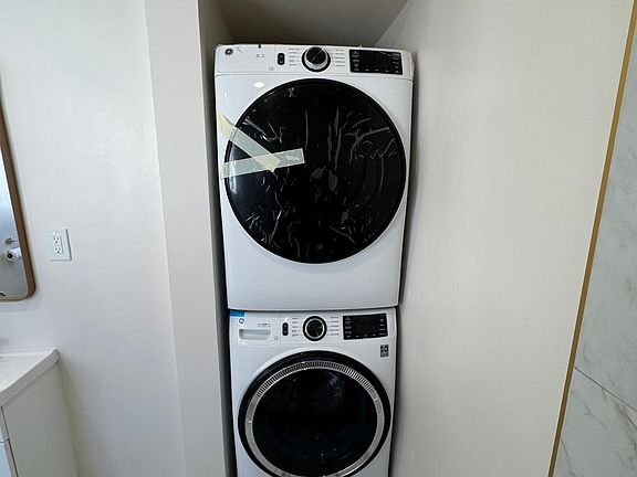 5th image of 1757 N Serrano Ave APT 206