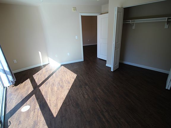5th image of 253 10th Ave Unit 222