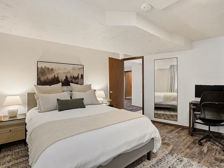W Cora Ct — Photo 39