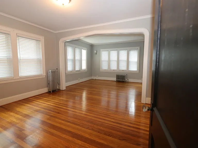 7 Cedar St — Photo 6