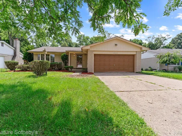 23610 Edinburgh St, Southfield, MI 48033