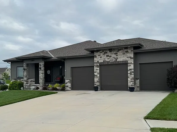 21803 I St, Elkhorn, NE 68022