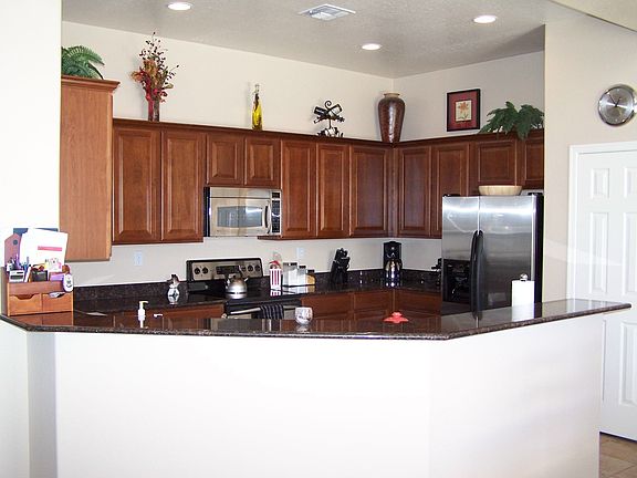 3rd image of 2237 W Sax Canyon Ct