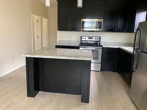3rd image of 212 Teak Dr APT 4