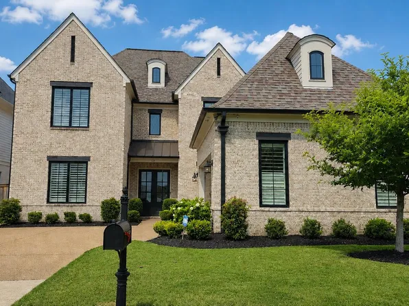 217 Chadwick Woods Ln, Collierville, TN 38017