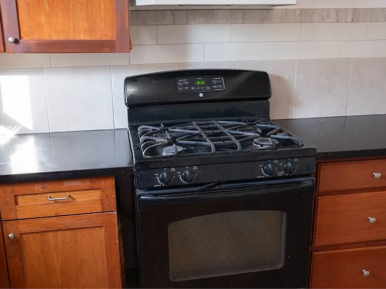 5812 Riverside Dr — Photo 16