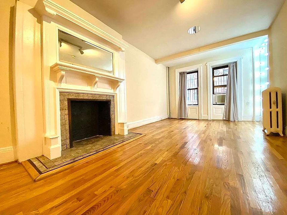 1st image of 335 W 84th St