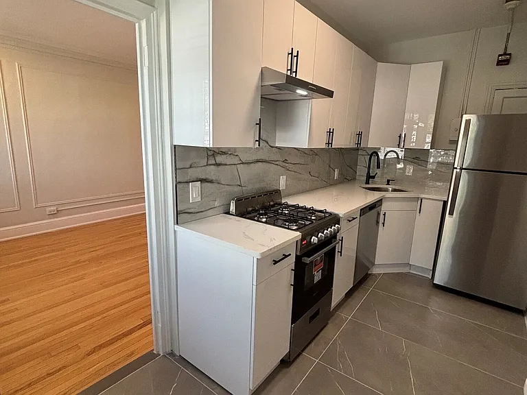 271 Greenwich Ave #1B — Photo 8