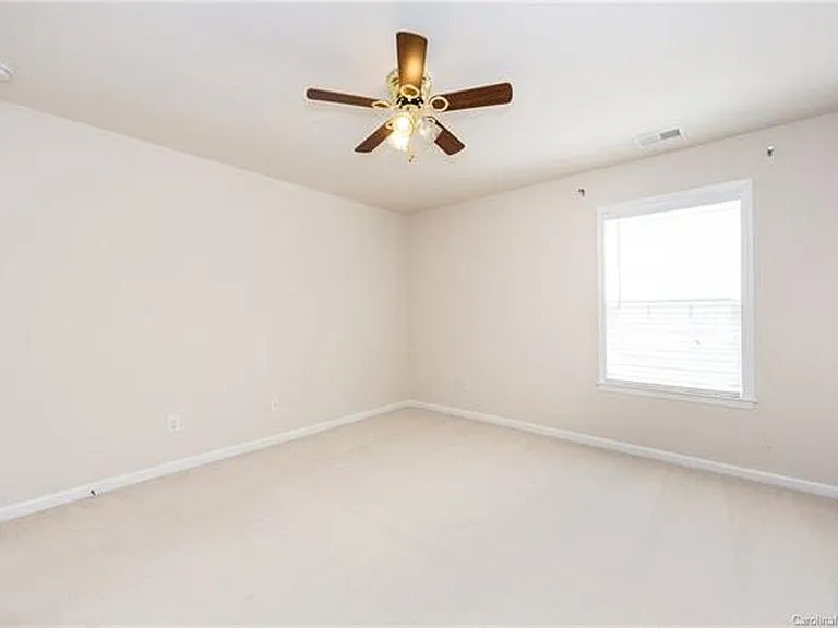 8609 Society St — Photo 17