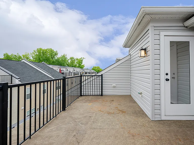 4450 Joseph Pl NE — Photo 32