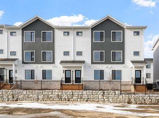 25 E Wildwoods Ct SW #1416, Airdrie, AB T4B5V8