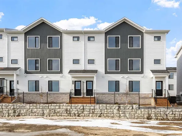 25 E Wildwoods Ct SW #1416, Airdrie, AB T4B 5V8