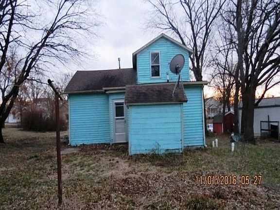 3rd image of 526 Spruce St