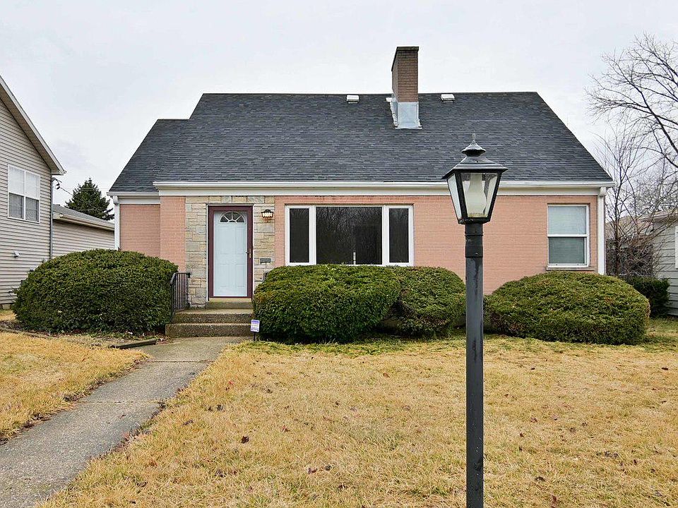 1st image of 2102 Ezra Ave
