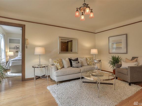 4th image of 220 W Olympic Pl APT 109