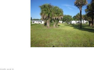 7629 Morgan Jones Dr, North Fort Myers, FL 33917