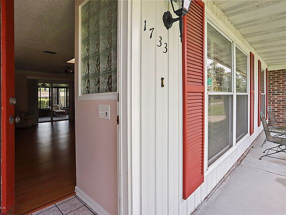 5th image of 1733 Alder Dr