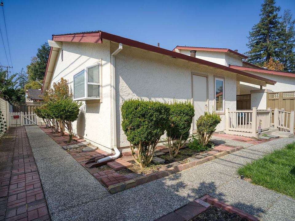 1st image of 2004 Acacia Ct