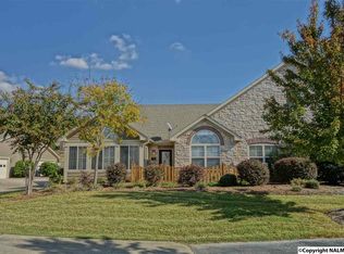 72 Laurel Ln, Brownsboro, AL 35741