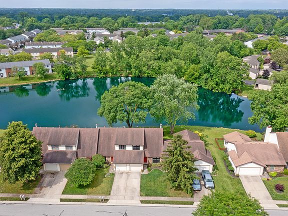 5th image of 821 Applewood Ln