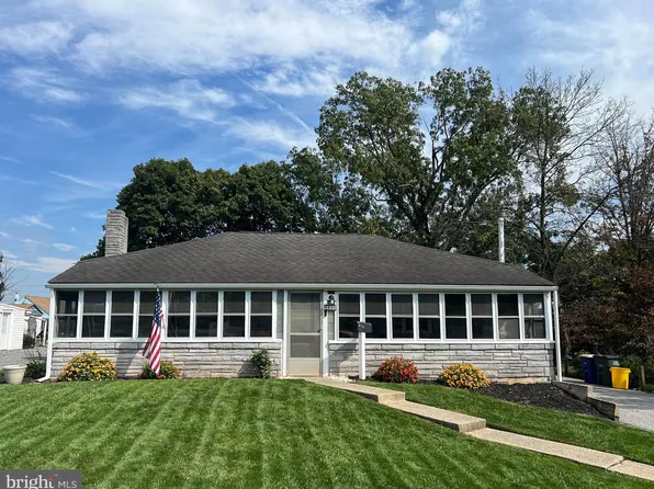 1131 Laurel Ave, Camp Hill, PA 17011