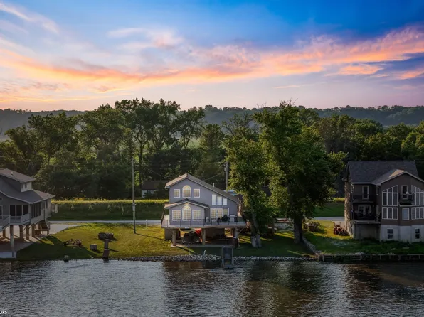 503 Edgewater Beach Rd, Burlington, IA 52601