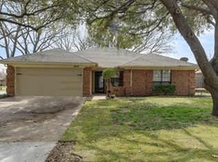 2113 Atlas Ct, Grand Prairie, TX 75052
