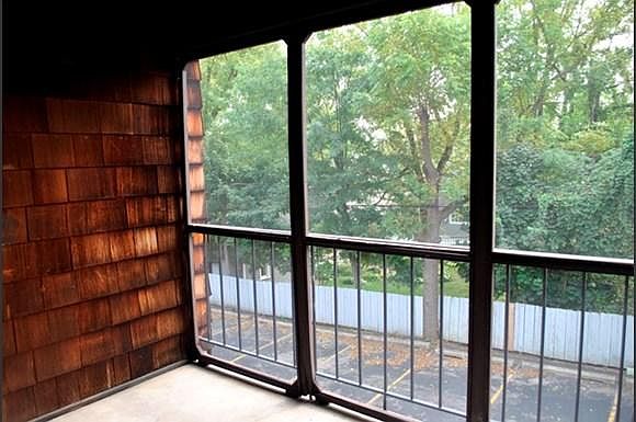 1st image of 125 W Hoover Ave APT 1B