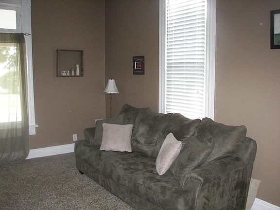 4th image of 2705 Folsom St