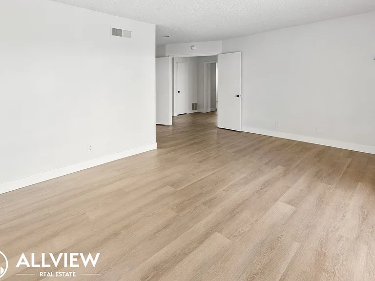 29 Skysail Dr — Photo 24